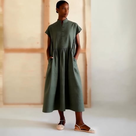 Pintuck Gathered Sleeveless Dress / Khaki Green