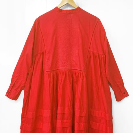 Band Collar Pintuck Gathered Dress / Red