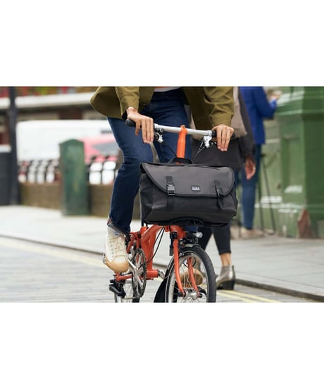 【完売】　BROMPTON　Messenger Bag 13L Black　【BROMPTON Summer Upgrade Campaign】