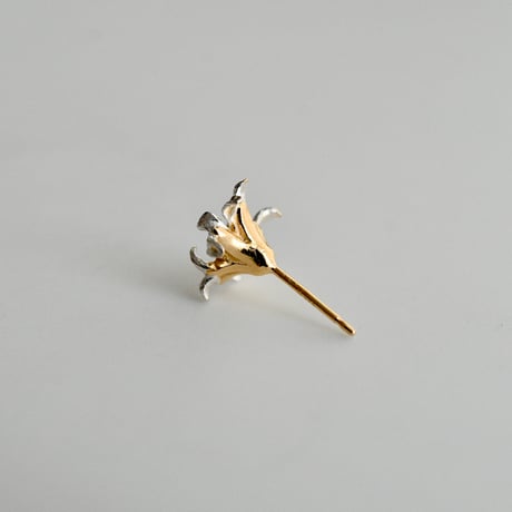 吉田史　OLD TO NEW　ピアス　花の一世　散り始め　片耳