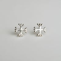 吉田史　OLD TO NEW　ピアス　十字