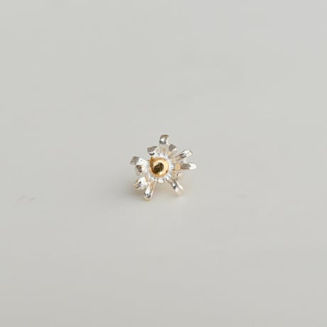 吉田史　OLD TO NEW　ピアス　花の一世　散り始め　片耳