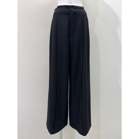 【CYAN TOKYO】エンドタックワイドパンツ