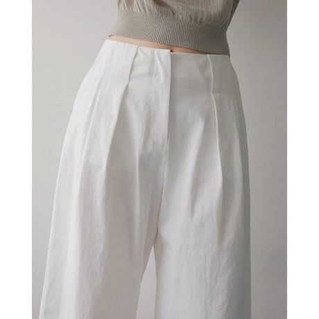 【anuke】Tuck Bermuda Pants　※　納期4月中旬～5月中旬