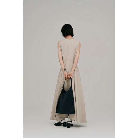 【Hella】side slash flare dress　※納期5月下旬～6月下旬