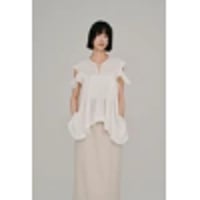 【Hella】cold shoulder lace top　※納期5月下旬～6月下旬