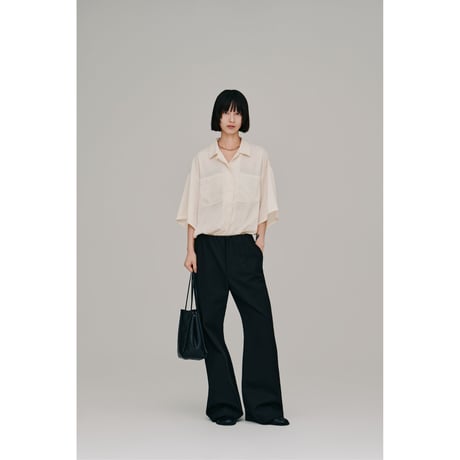 【Hella】stretch flare pants　※納期3月下旬～4月下旬