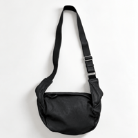 【Aree】Leather Cross Body Bag  AR261CB004