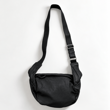 【Aree】Leather Cross Body Bag  AR261CB004