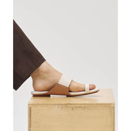 【TODAYFUL】Leather Thong Sandals　※納期4月下旬～5月下旬