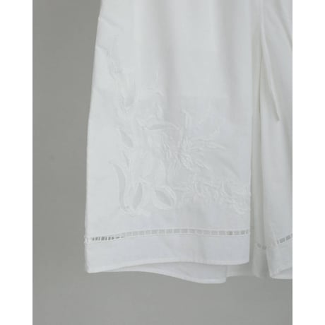 【anuke】Embroidery Half Pants　※納期４月上旬～５月上旬