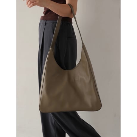 【Aree】Leather shoulder Bag  AR261SB008