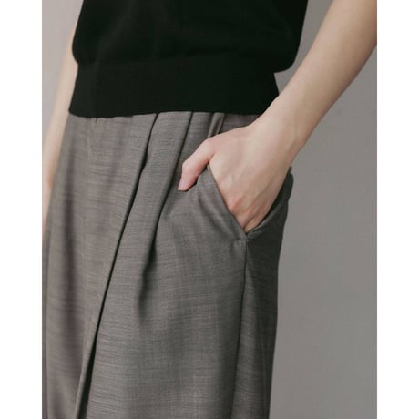 【anuke】Woolchambray Tuck Pants　※納期4月中旬〜5月中旬
