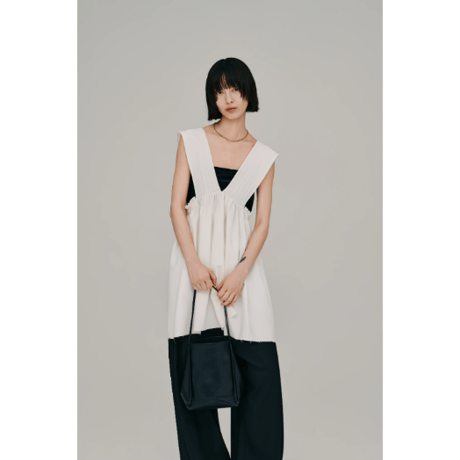 【Hella】deep Vneck gather top　※納期6月下旬～7月下旬