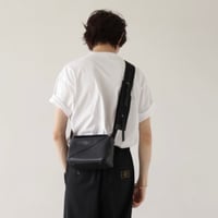 【Aree】Leather　Square Body Bag  AR261SB005