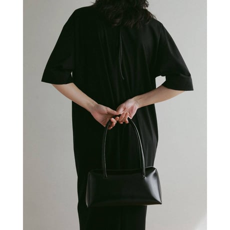 【anuke】Leather Boston Bag