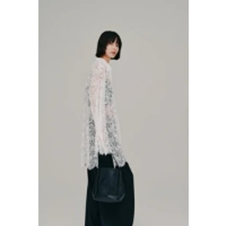 【Hella】scalloped lace shirt　※納期4月下旬～5月下旬