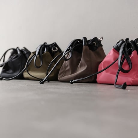 【Aree】Nylon Leather Pouch  AR261NP002