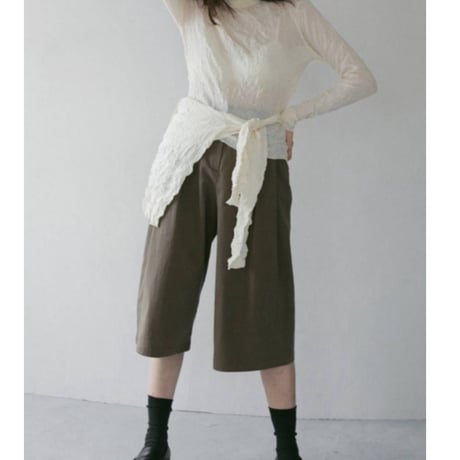 【anuke】Tuck Bermuda Pants　※　納期4月中旬～5月中旬