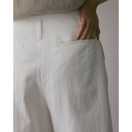 【anuke】Tuck Bermuda Pants　※　納期4月中旬～5月中旬