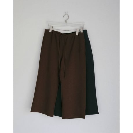 【anuke】Back Satin Capripants　※納期3月下旬～4月下旬