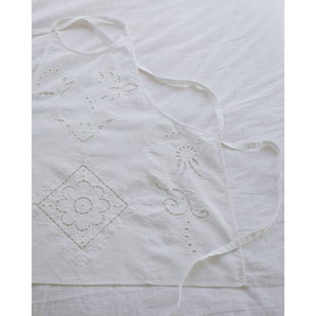 【anuke】Cutwork Lace Apron　※納期3月中旬〜4月中旬