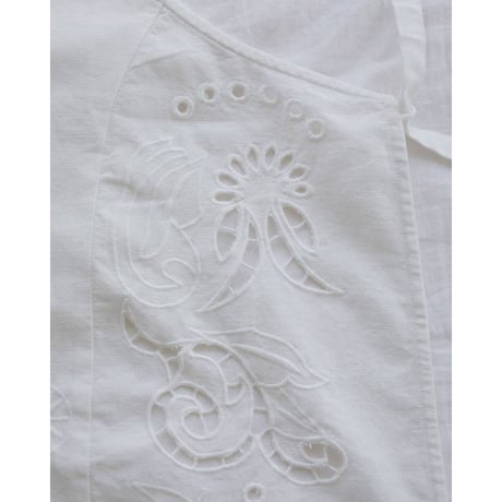 【anuke】Cutwork Lace Apron　※納期3月中旬〜4月中旬