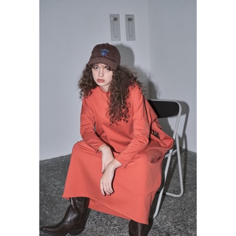 【LE MELANGE】ポンチクルーネックロングワンピース　8651601