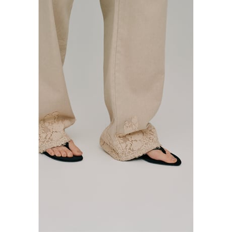 【Hella】lace hem denim pants　※納期2月下旬～3月下旬