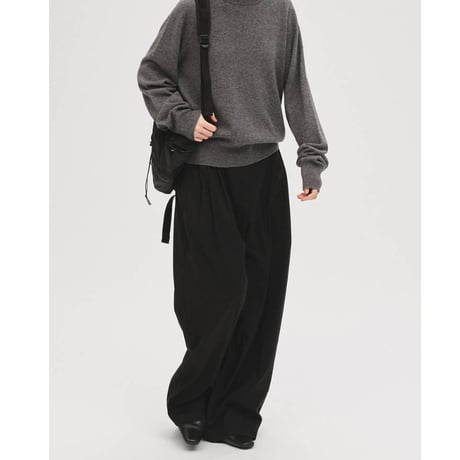 【TODAYFUL】Lightweight Tuck Trousers　※納期2月下旬～3月下旬