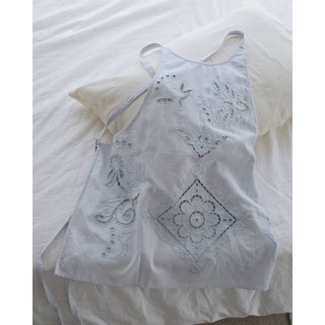 【anuke】Cutwork Lace Apron　※納期3月中旬〜4月中旬