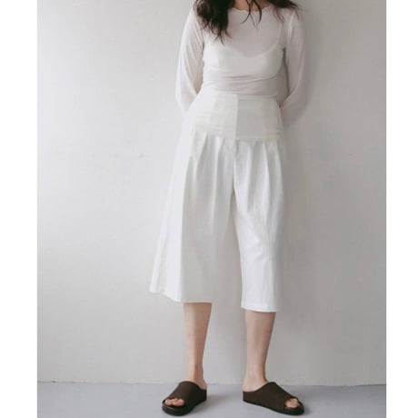 【anuke】Tuck Bermuda Pants　※　納期4月中旬～5月中旬
