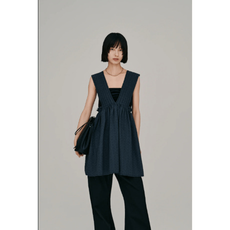 【Hella】deep Vneck gather top　※納期6月下旬～7月下旬