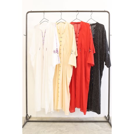 【LE MELANGE】ヨーク＆スキッパーワンピース