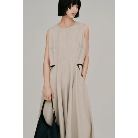 【Hella】side slash flare dress　※納期5月下旬～6月下旬