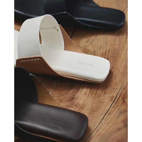 【TODAYFUL】Leather Thong Sandals　※納期4月下旬～5月下旬