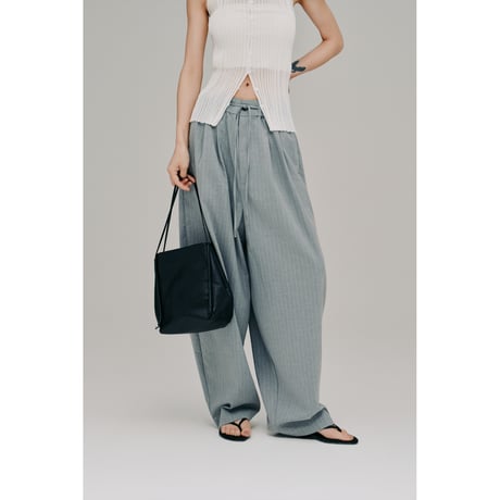 【Hella】stripe gather cocoon pants　※納期4月下旬～5月下旬