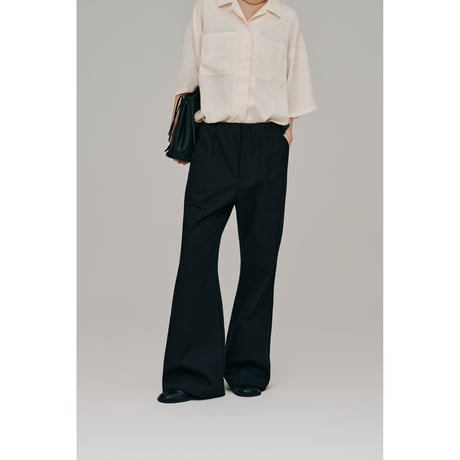 【Hella】stretch flare pants　※納期3月下旬～4月下旬