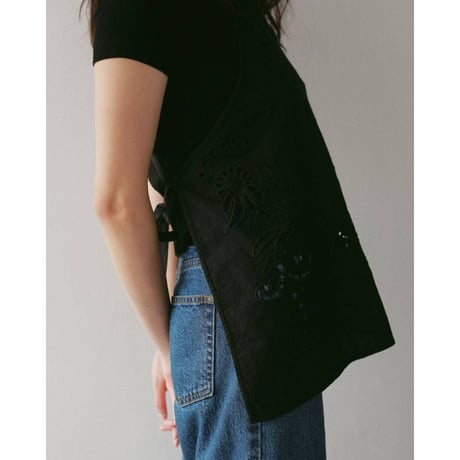 【anuke】Cutwork Lace Apron　※納期3月中旬〜4月中旬