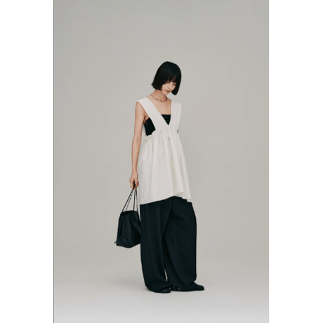 【Hella】deep Vneck gather top　※納期6月下旬～7月下旬