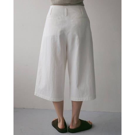 【anuke】Tuck Bermuda Pants　※　納期4月中旬～5月中旬