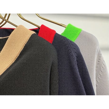 【ＭARGAUX VINTAGE】バイカラーVネックカーディガン