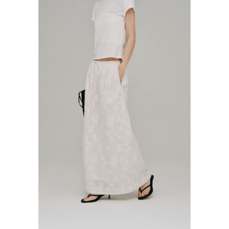 【Hella】flower jacquard skirt　※納期5月下旬～6月下旬