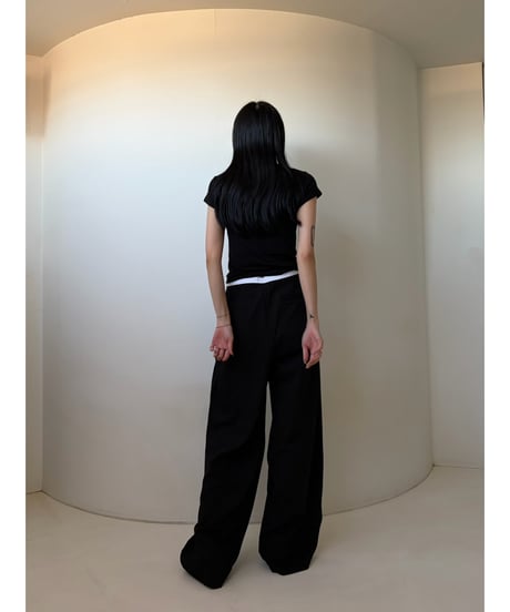 bi-color wide tuck pt