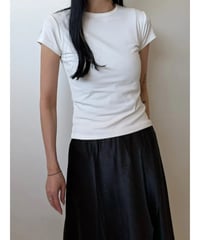 minimal tops