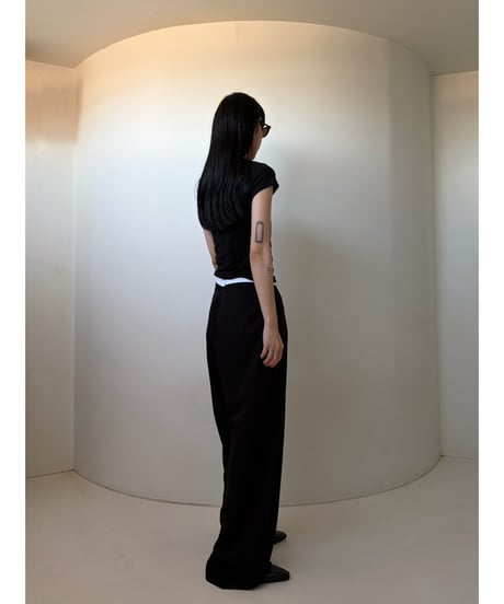 bi-color wide tuck pt