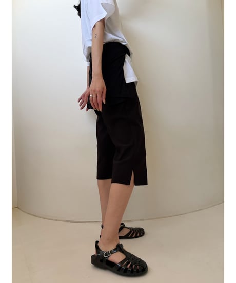 Capri pants