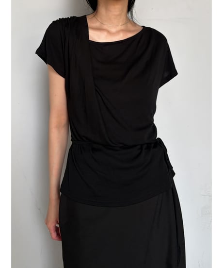 design asymmetry tops