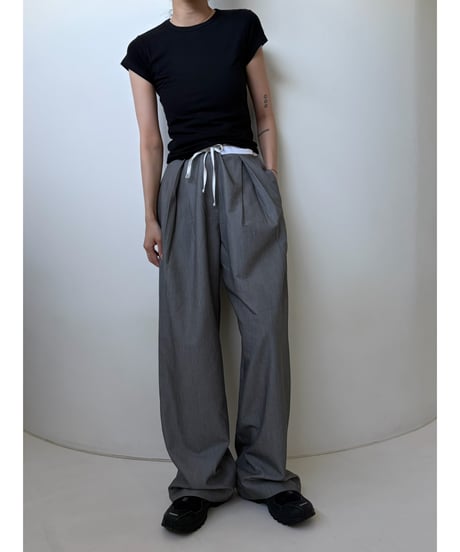bi-color wide tuck pt