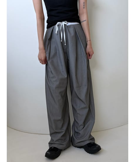 bi-color wide tuck pt